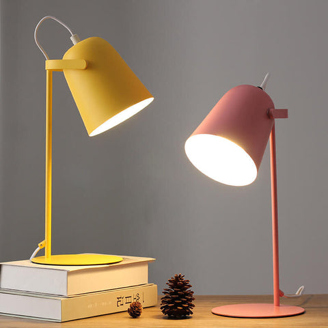 Scandinavian Style Metal Table Lamp with E27 Socket and Inline Cord Switch