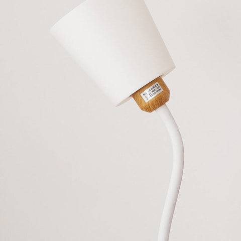 Minimalist Floor Lamp with Curved Neck and E27 Socket