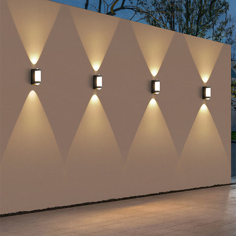 Outdoor Wall Light with Up-and-Down Acrylic Design