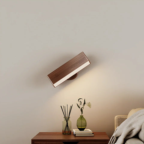 Rechargeable Magnetic Wall Light with 360° Rotation and Touch Dimming