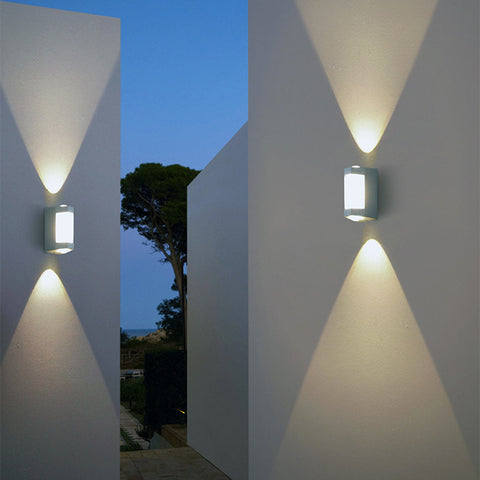 Outdoor Wall Light with Up-and-Down Acrylic Design