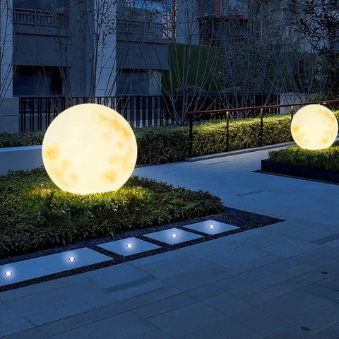 Moon Shaped LED Outdoor Garden Lamp with USB Charging and Warm White Light