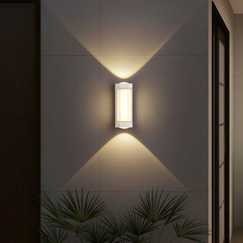 Outdoor Wall Light with Up-and-Down Acrylic Design