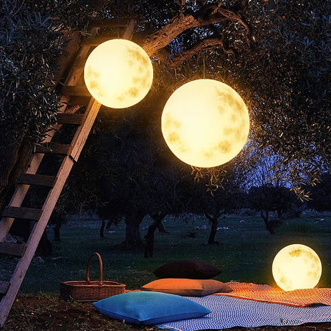 Moon Shaped LED Outdoor Garden Lamp with USB Charging and Warm White Light