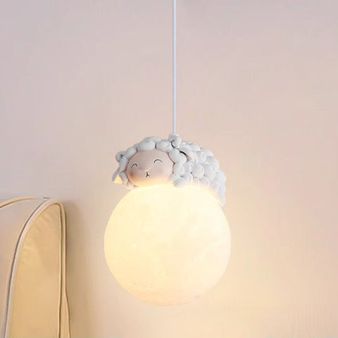 Moon Pendant Light with Resin Bear for Cozy Ambient Lighting