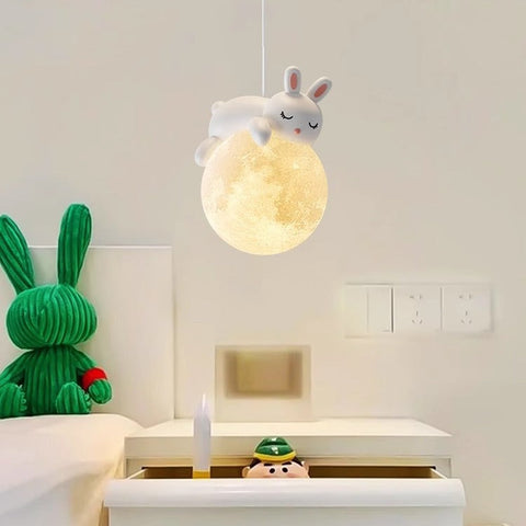 Moon Pendant Light with Resin Bear for Cozy Ambient Lighting