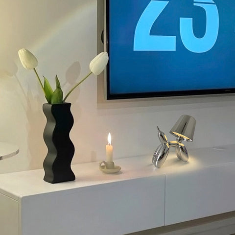 Cordless LED Balloon Dog Table Lamp with Touch Control and Dimming