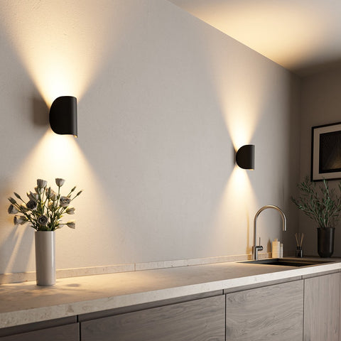 Adjustable Aluminum LED Wall Light for Indoor and Outdoor Lighting