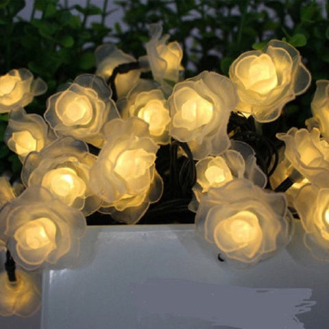 Solar LED Flower String Lights with Decorative Petals for Gardens