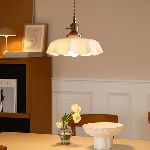 Scalloped Glass Pendant Light for Dining Rooms and Bedside Lighting