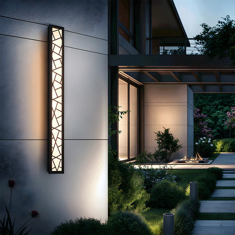 Outdoor Wall Light with Diagonal Lattice and LED Diffuser