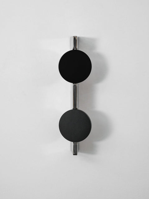 Kinetic Shadow Wall Lamp with Adjustable Light Reflection