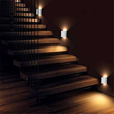 LED Cube Wall Light with Aluminum Body and Up and Down Illumination