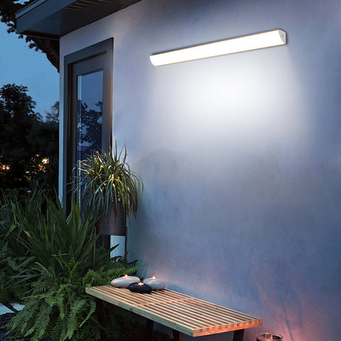 Modern Outdoor LED Wall Light with Weather-Resistant Aluminum Design