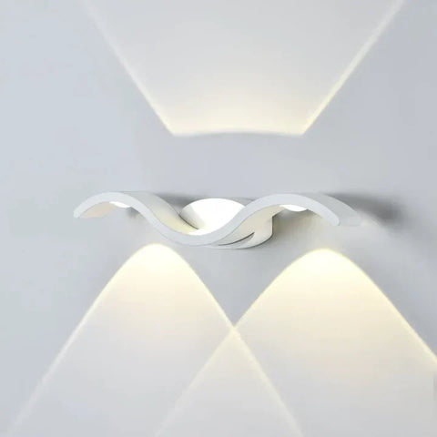 Outdoor Wall Light with Wavy Profile and Weatherproof LED