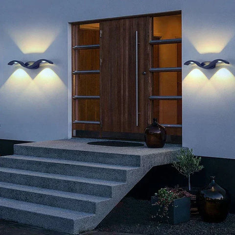 Outdoor Wall Light with Wavy Profile and Weatherproof LED
