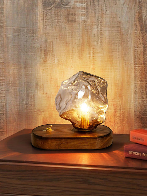 Nature-Inspired Accent Lamp with Organic Sculptural Form