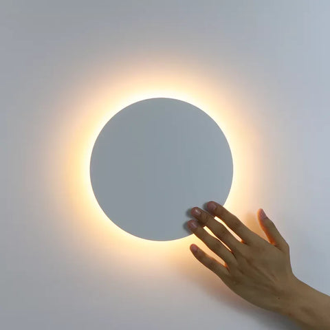 Round Aluminum LED Wall Sconce for Hallways, Bedrooms, and Living Rooms