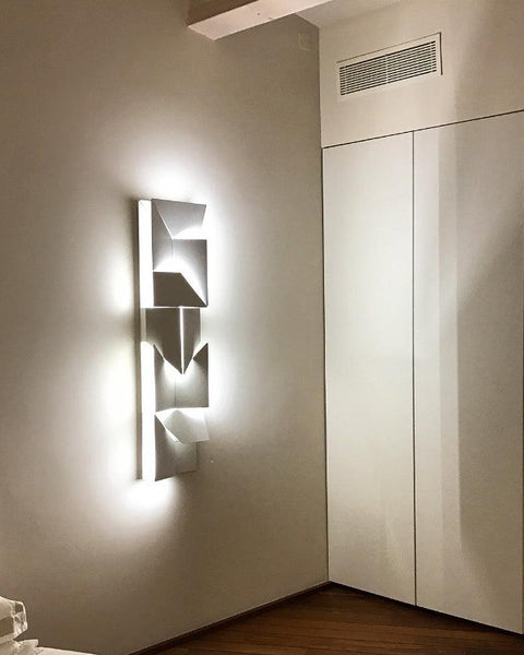 Wall Light with Geometric Aluminum Relief and Integrated LED