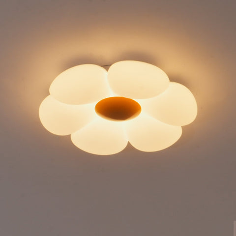 Blooming Flower Ceiling Lamp with Six-Petal Design