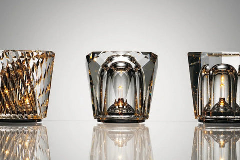Rechargeable Faceted Acrylic Table Lamp with Diamond Pattern