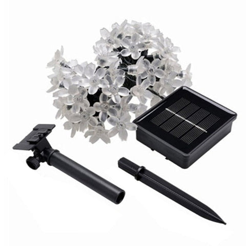Solar LED Flower String Lights with Decorative Petals for Gardens