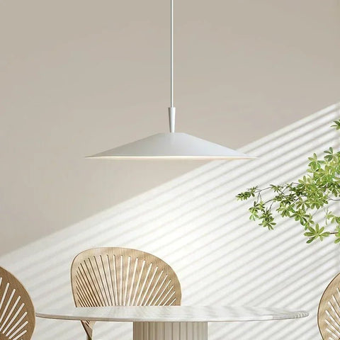 Minimalist Aluminum LED Pendant Light for Dining and Restaurant Tables