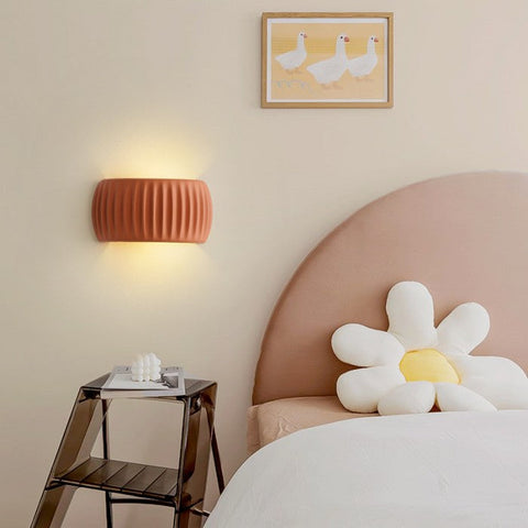 Ribbed Resin Wall Lamp with G9 Socket and Modern Decorative Design for Indoor Spaces