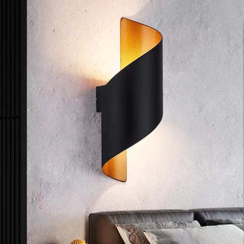 Modern Spiral Wall Light with Integrated LED Illumination and Sculptural Design