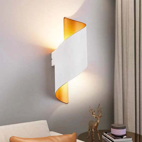 Modern Spiral Wall Light with Integrated LED Illumination and Sculptural Design