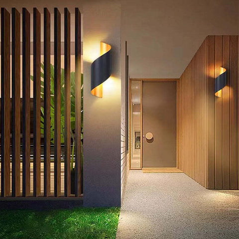 Modern Spiral Wall Light with Integrated LED Illumination and Sculptural Design